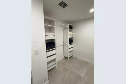 208 NW 7th St #1, Hallandale Beach, FL 33009 - Photo 16
