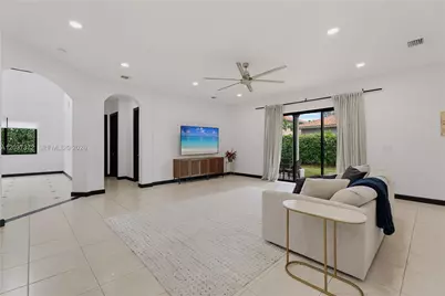 7504 SW 188th Ter, Cutler Bay, FL 33157 - Photo 14