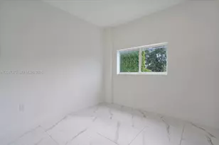 420 SW 7th Ave, Miami, FL 33130 - Photo 4