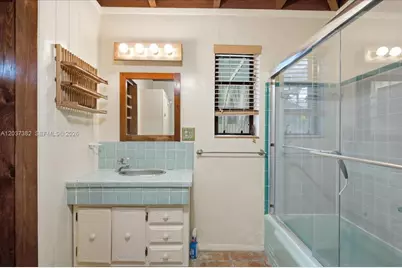 2550 Trapp Ave, Miami, FL 33133 - Photo 10