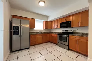 240 NW 48th Ct, Oakland Park, FL 33309 - Photo 1