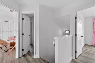 1951 Tropic Bay Ct, Orlando, FL 32807 - Photo 10
