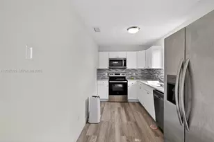 1951 Tropic Bay Ct, Orlando, FL 32807 - Photo 8