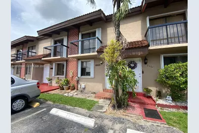 1813 SW 107th Ave #2402, Miami, FL 33165 - Photo 1