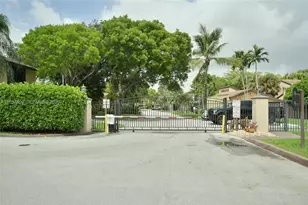 12978 SW 91st Pl, Miami, FL 33176 - Photo 10