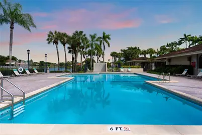 18226 Mediterranean Blvd #5-16, Hialeah, FL 33015 - Photo 28