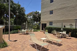 2400 NE 10th St, Pompano Beach, FL 33062 - Photo 24