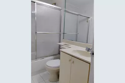 17415 NW 75th Pl #103, Hialeah, FL 33015 - Photo 16