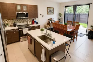 15778 NW 91st Ct, Miami Lakes, FL 33018 - Photo 2