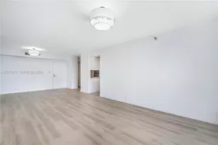 19101 NE 36th Ct, Aventura, FL 33180 - Photo 8