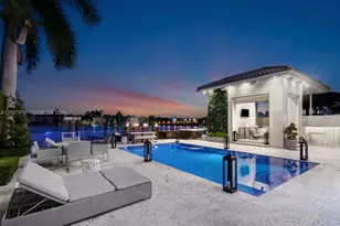 176 S Hibiscus Dr, Miami Beach, FL 33139 - Photo 2