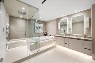 60 Edgewater Dr, Coral Gables, FL 33133 - Photo 14