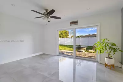 8014 NW 101st Ave, Tamarac, FL 33321 - Photo 8