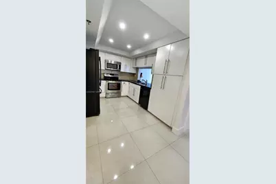 520 Brickell Key Dr #A802, Miami, FL 33131 - Photo 6
