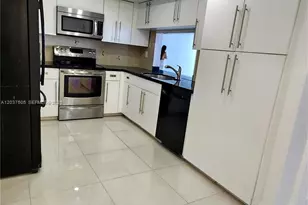 520 Brickell Key Dr, Miami, FL 33131 - Photo 6