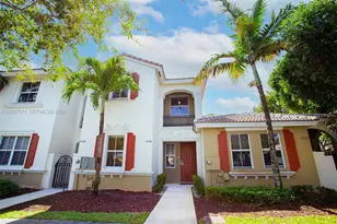 4234 NE 9th St, Homestead, FL 33033 - Photo 1