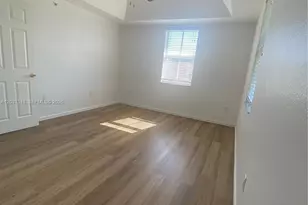 11103 NW 83rd St, Doral, FL 33178 - Photo 2