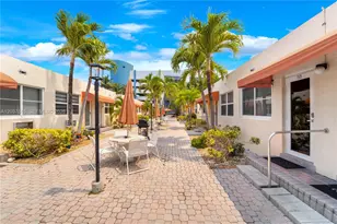 336 Arthur St, Hollywood, FL 33019 - Photo 2