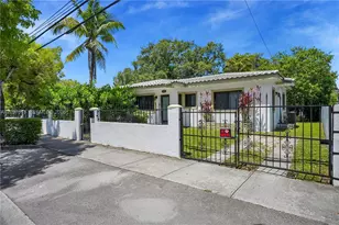 6822 NE 5th Ave, Miami, FL 33138 - Photo 1