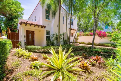 3514 Crystal Ct, Miami, FL 33133 - Photo 2