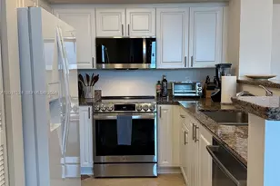 90 Alton Rd, Miami Beach, FL 33139 - Photo 4