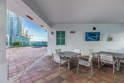 41 SE 5th St #706, Miami, FL 33131 - Photo 30