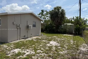 2910 NW 25th St, Fort Lauderdale, FL 33311 - Photo 28