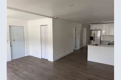 2910 NW 25th St, Fort Lauderdale, FL 33311 - Photo 8
