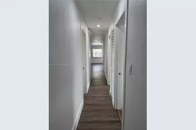 2910 NW 25th St, Fort Lauderdale, FL 33311 - Photo 12