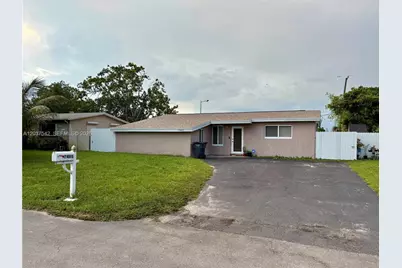 7461 Douglas St, Hollywood, FL 33024 - Photo 1