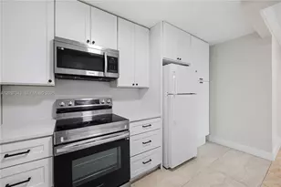 5141 Hollywood Blvd, Hollywood, FL 33021 - Photo 2