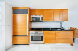 475 Brickell Ave, Miami, FL 33131 - Photo 16
