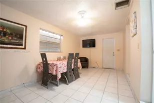 7899 NW 174th Terrace, Hialeah, FL 33015 - Photo 2