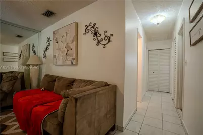 7899 NW 174th Ter, Hialeah, FL 33015 - Photo 16