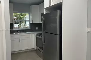 1628 NW 15th St, Miami, FL 33125 - Photo 4
