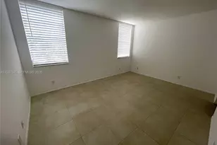 9531 Seagrape Dr, Davie, FL 33324 - Photo 16