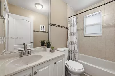 16478 SW 99th St, Miami, FL 33196 - Photo 18