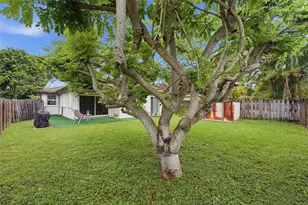 16478 SW 99th St, Miami, FL 33196 - Photo 4