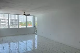 8233 Harding Ave, Miami Beach, FL 33141 - Photo 4