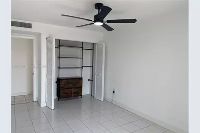 8233 Harding Ave #408, Miami Beach, FL 33141 - Photo 12