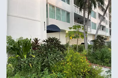 8233 Harding Ave #408, Miami Beach, FL 33141 - Photo 12