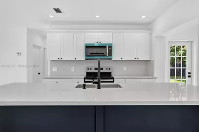 1920 SW 67th Ave, Miami, FL 33147 - Photo 10