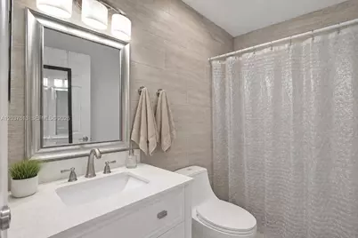 2886 W 74th Pl, Hialeah, FL 33018 - Photo 6