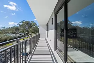 2479 NE 192 St, Miami, FL 33180 - Photo 16