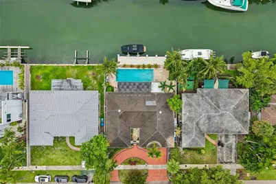 1140 NE 87th St, Miami, FL 33138 - Photo 2
