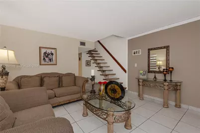 1052 W 79th St #11, Hialeah, FL 33014 - Photo 4