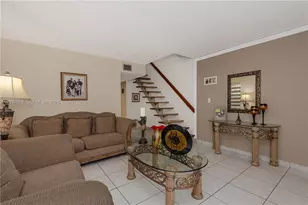 1052 W 79th St, Hialeah, FL 33014 - Photo 4