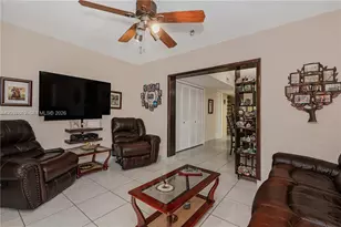 1052 W 79th St, Hialeah, FL 33014 - Photo 16