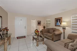 1052 W 79th St, Hialeah, FL 33014 - Photo 6