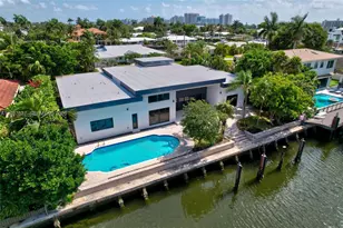 2832 NE 24th Ct, Fort Lauderdale, FL 33305 - Photo 2